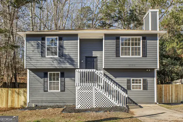 5225 Forest Downs Lane, South Fulton, GA 30349