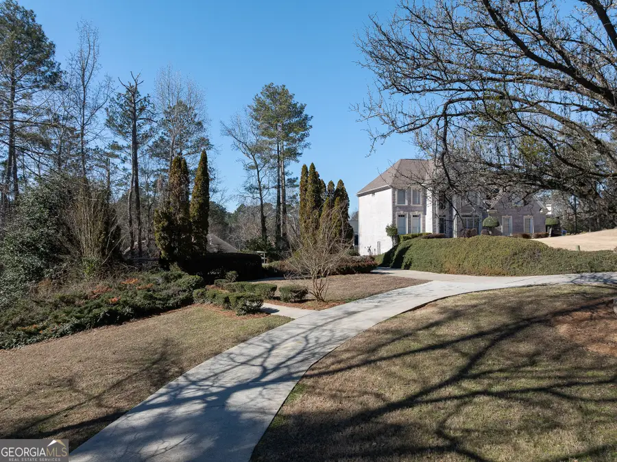 570 Regency Park Drive Sw, Atlanta, GA 30331 - Image #2