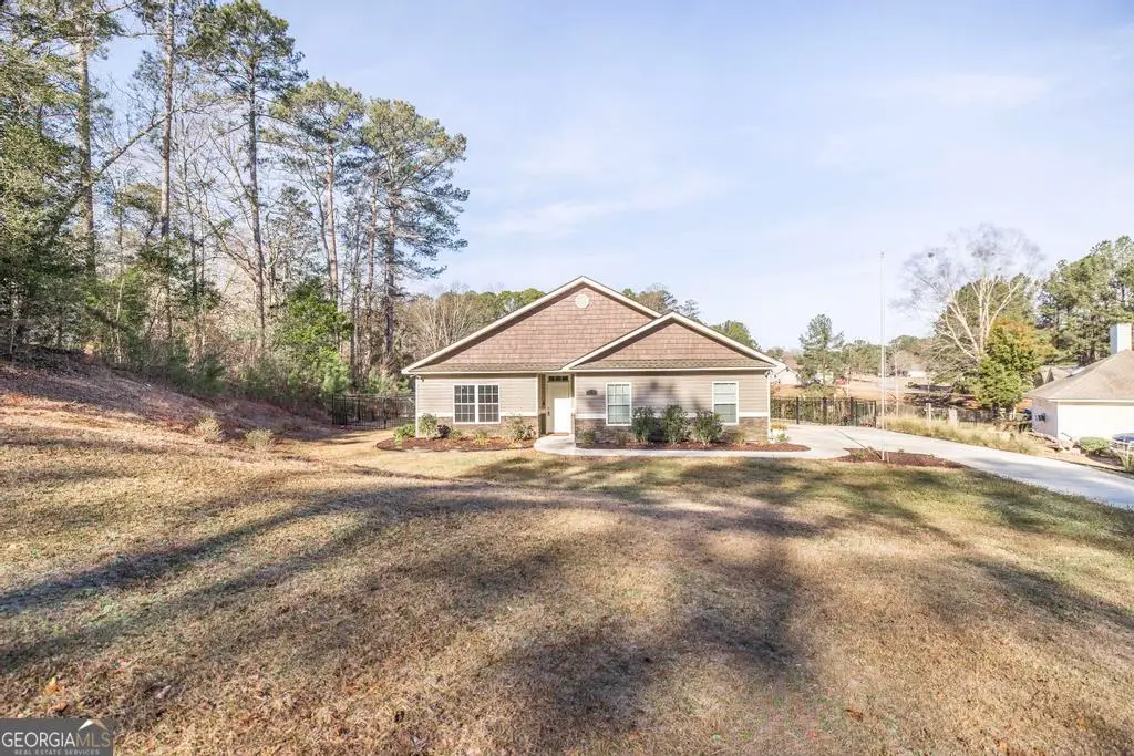 202 S Lake Court, Dublin, GA 31021 - #1