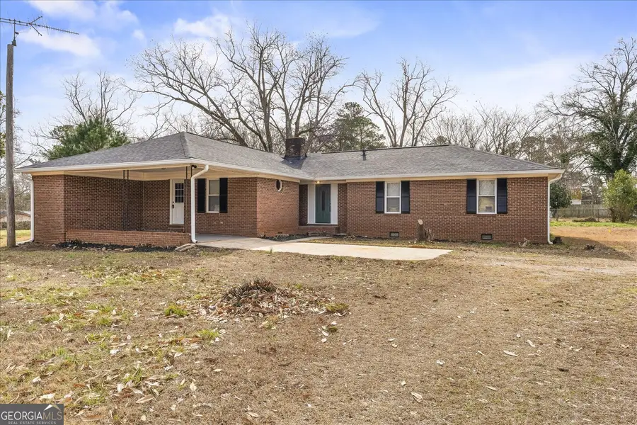 317 E Barnett St, Washington, GA 30673 - Image #2