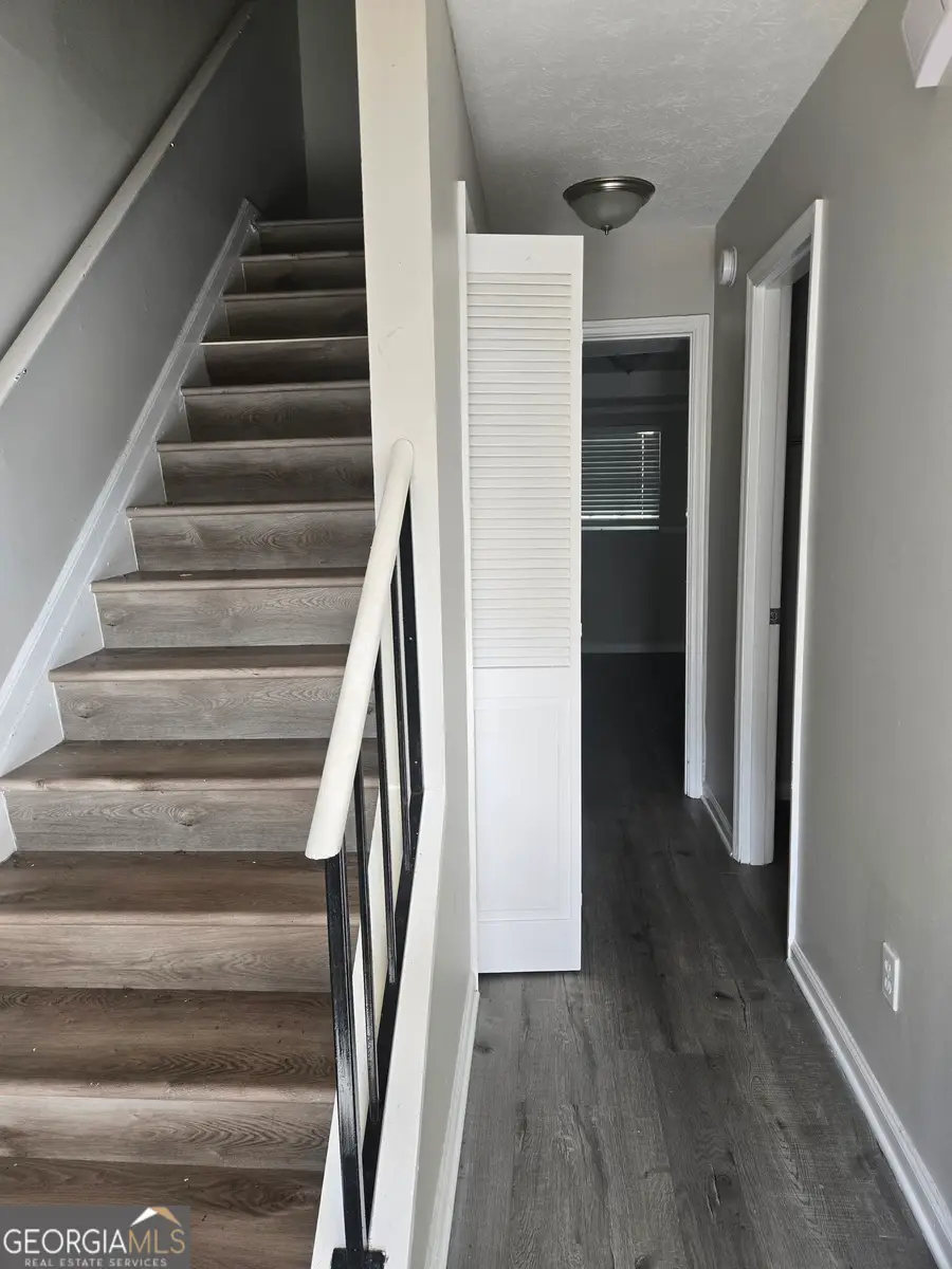 11 Pine Canyon Drive Sw, Atlanta, GA 30331 - Image #2