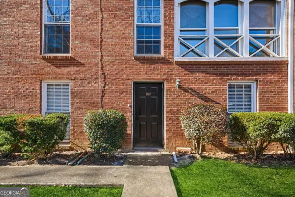 1166 Booth Road Sw #202, Marietta, GA 30008