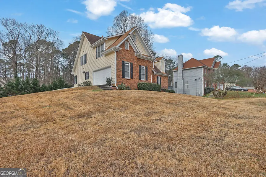 5252 Deep Springs Drive, Stone Mountain, GA 30087 - Image #3