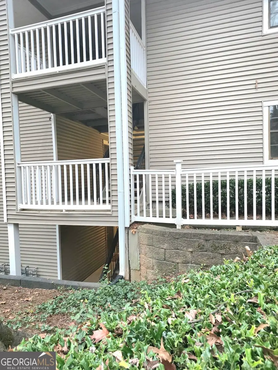 301 Barrington Hills Drive, Atlanta, GA 30350 - #2