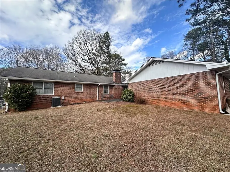 3916 White Oak Lane Sw, Lilburn, GA 30047 - #2