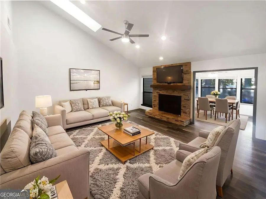 2011 Variations Drive Ne, Atlanta, GA 30329 - Image #3