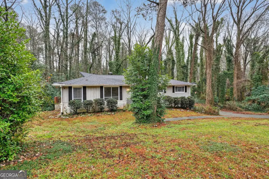 418 Colchester Drive, Stone Mountain, GA 30088 - Image #2