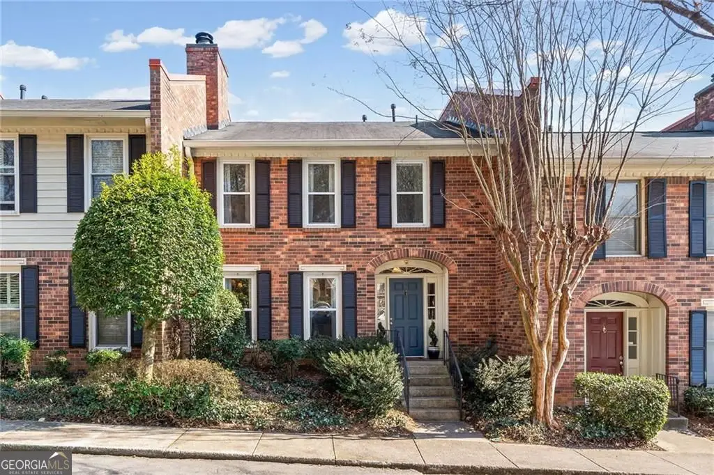 4 Queen Victoria Place Ne, Atlanta, GA 30342 - Image #1