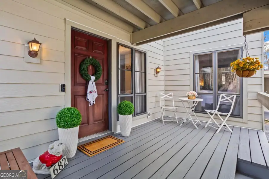 682 Highland Court, Marietta, GA 30068 - Image #3