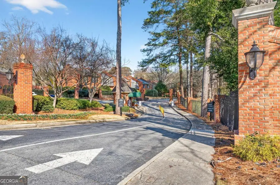 27405 Plantation Drive Ne, Atlanta, GA 30324 - #3