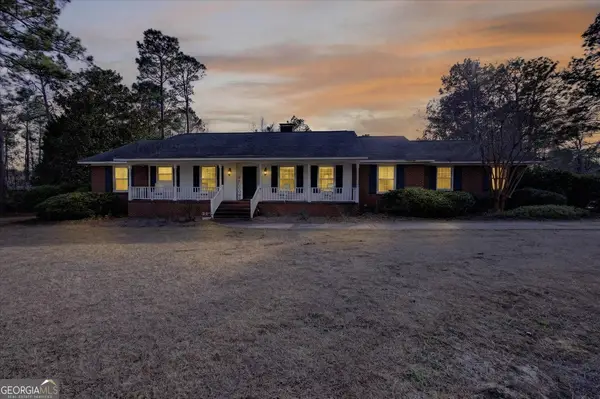 459 Prince Avenue, Swainsboro, GA 30401