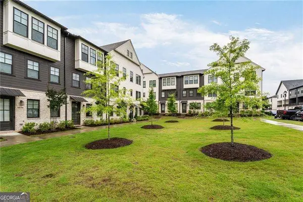 6635 Beacon Drive, Sandy Springs, GA 30328