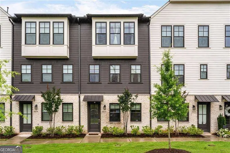 6635 Beacon Drive, Sandy Springs, GA 30328 - #2