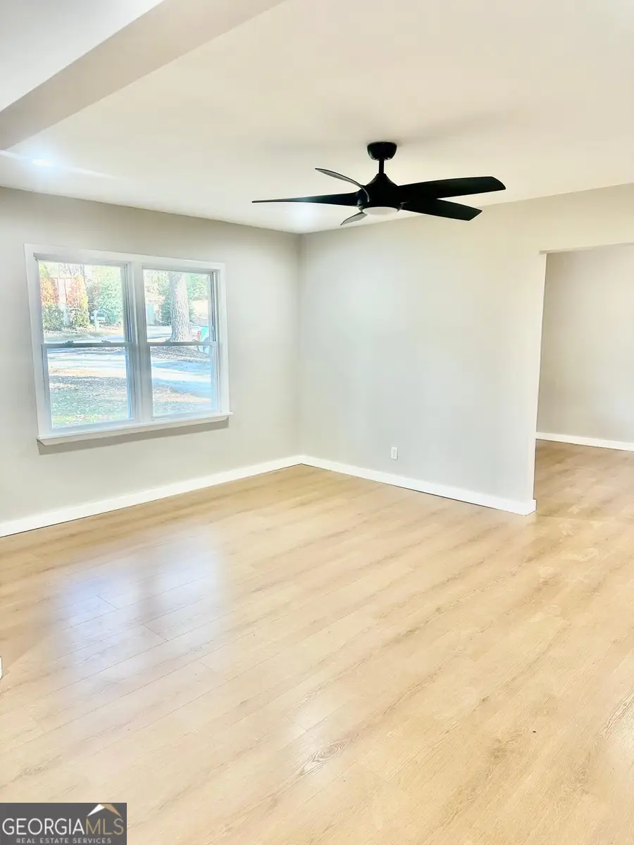 481 Hammond Drive, Sandy Springs, GA 30328 - Image #3