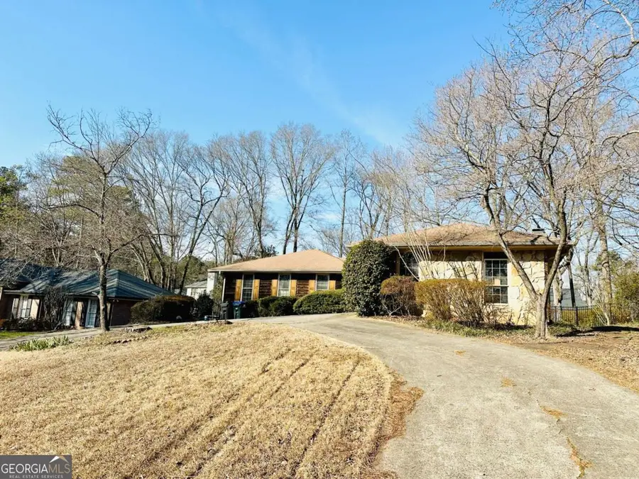 320 Wickerberry Lane, Roswell, GA 30075 - Image #2