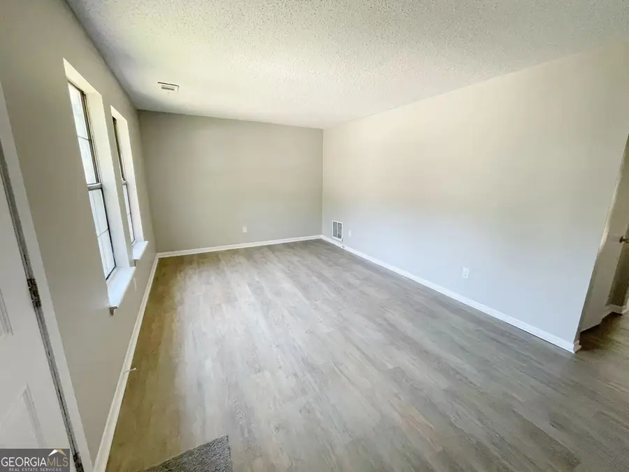 4030 Laurie Jo Drive Sw, Marietta, GA 30008 - Image #3