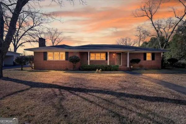 111 E Banks Street, Glennville, GA 30427