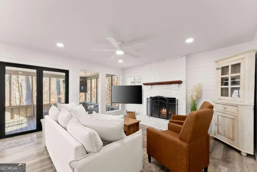 3655 Lodgehaven Circle, Gainesville, GA 30506 - #3