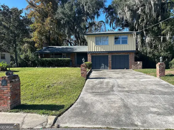 1742 Memory Lane, Jacksonville, FL 32210
