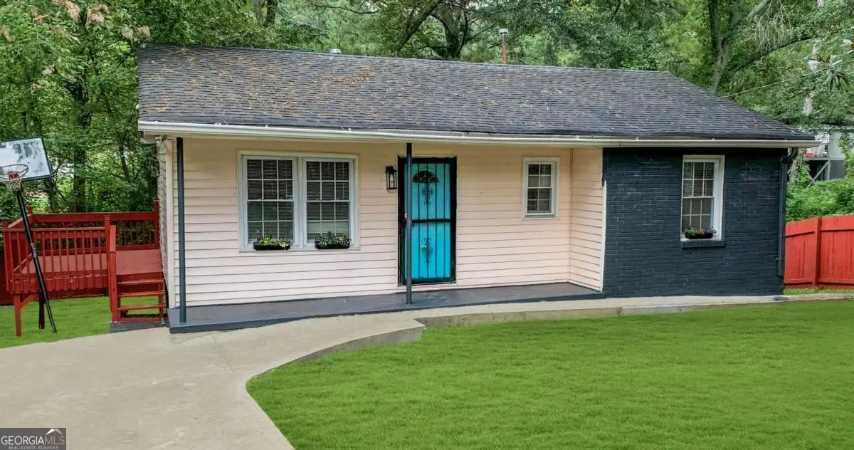 1551 Ferno Drive Nw, Atlanta, GA 30318 - Image #1