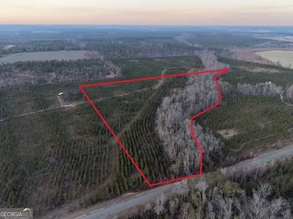 4 Powell School Road, Lumber City, GA 31549