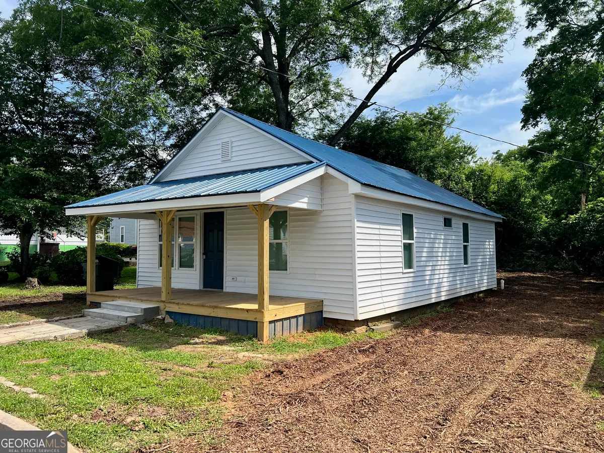 416 E Gordon Street, Elberton, GA 30635 - #1