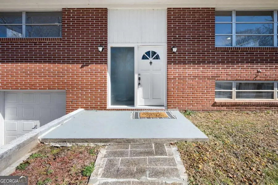 3911 Fraser Circle, Gainesville, GA 30506 - #3