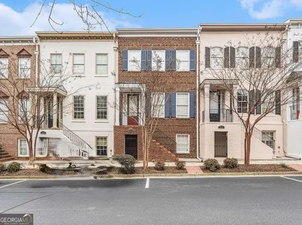 1035 Pearl Point, Atlanta, GA 30328