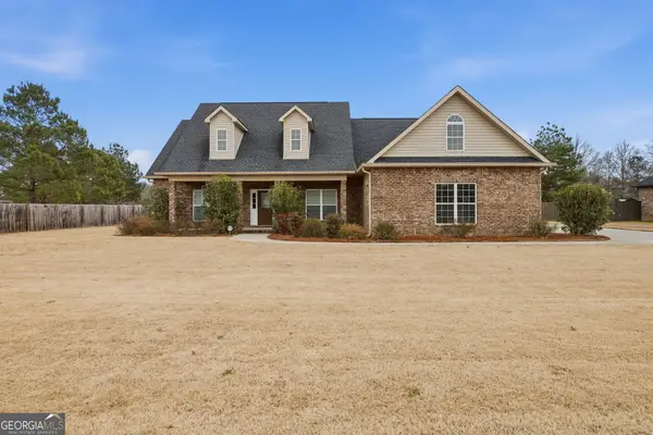 251 Hampton Oaks Way, Byron, GA 31008