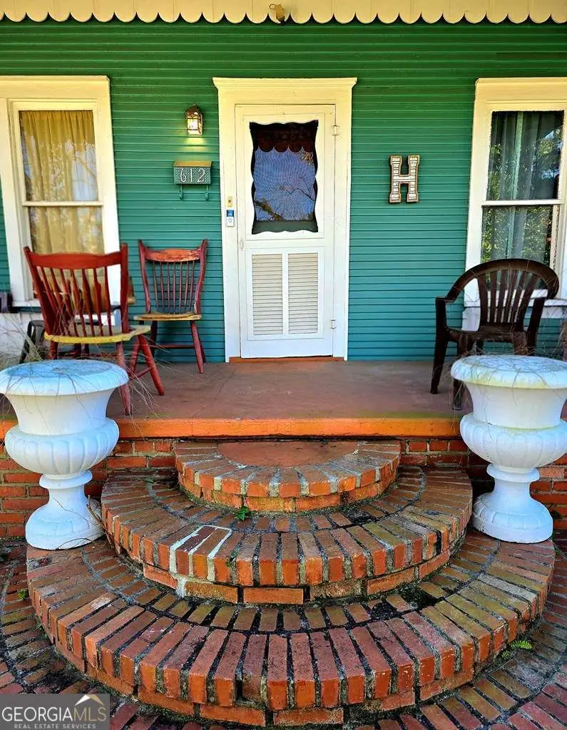 612 W Magnolia Street, Fitzgerald, GA 31750 - #2