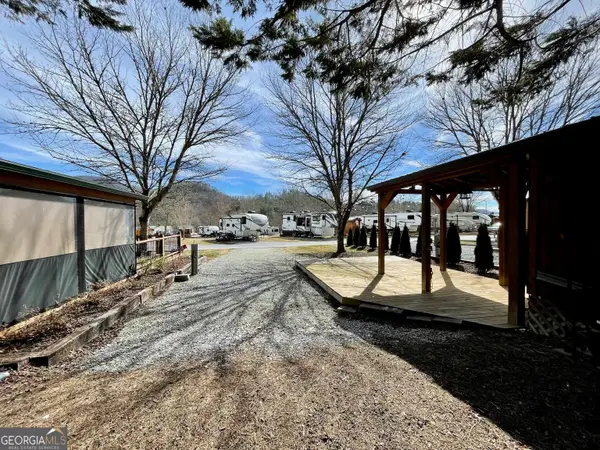 608 River Vista Drive, Dillard, GA 30537