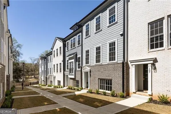 3165 Dogwood Drive #107, Hapeville, GA 30354