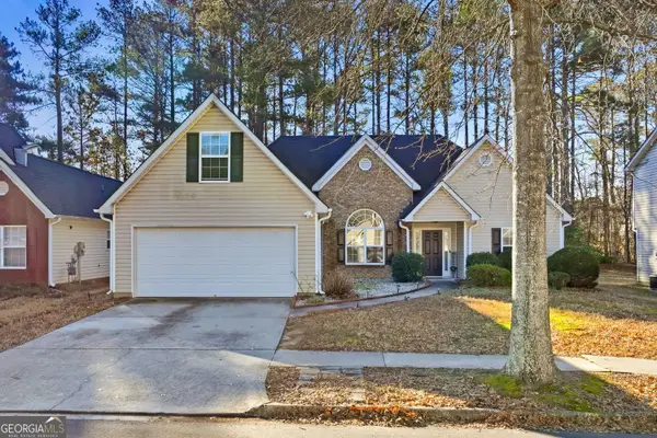 1394 Stephens Pond View, Loganville, GA 30052