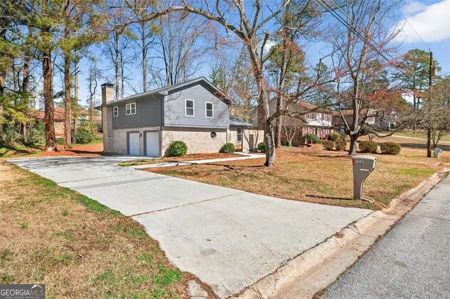 3940 Pinehurst Valley Drive, Decatur, GA 30034 - #3