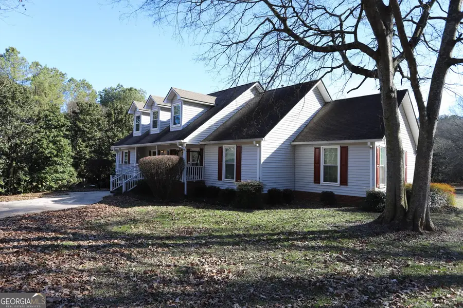 206 Pine St, Trion, GA 30753 - #3