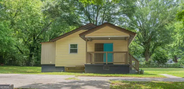 525 Baker Circle Nw, Atlanta, GA 30318