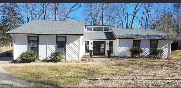 2745 Shadow Pine Drive, Roswell, GA 30076