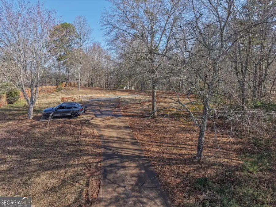 5181 Cash Road, Flowery Branch, GA 30542 - #3