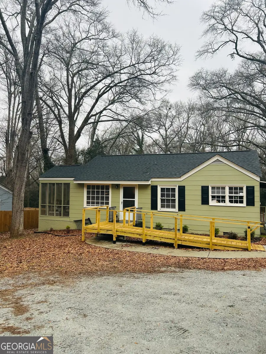 624 W Howell Street, Hartwell, GA 30643 - #2