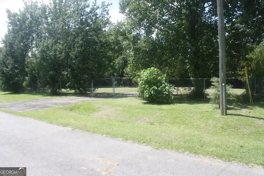 207 Cambridge Drive, Warner Robins, GA 31093 - #2