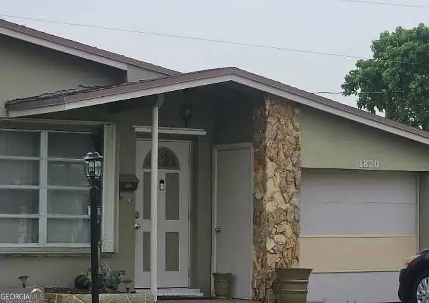 1820 NW 28th Avenue, Fort Lauderdale, FL 33311 - #3