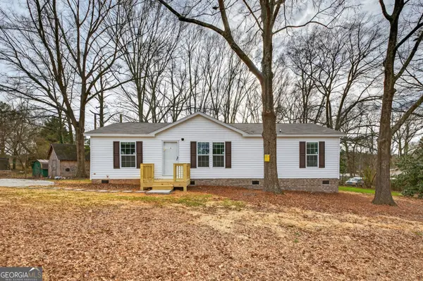 720 Woodland Circle, Loganville, GA 30052