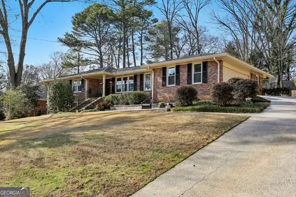 2736 Hunting Hill Lane, Decatur, GA 30033