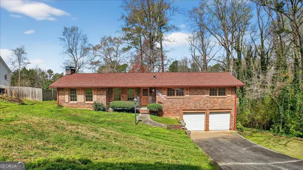 2569 Skylane Drive, Marietta, GA 30062