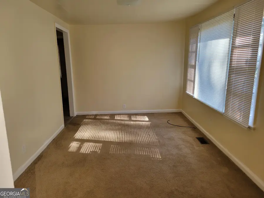 117 Lake Drive, Griffin, GA 30223 - #3