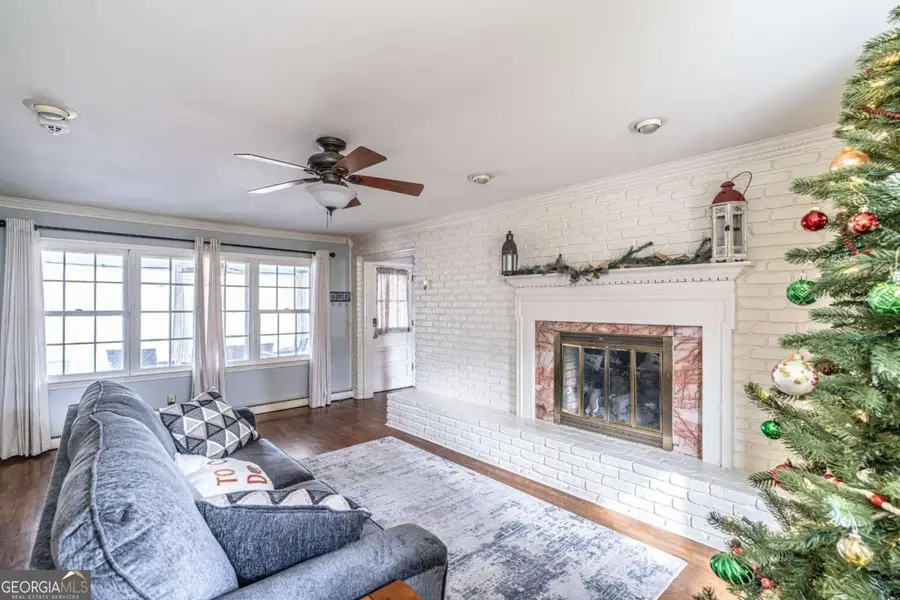 227 W Lakeshore Drive Se, Rome, GA 30161 - #2