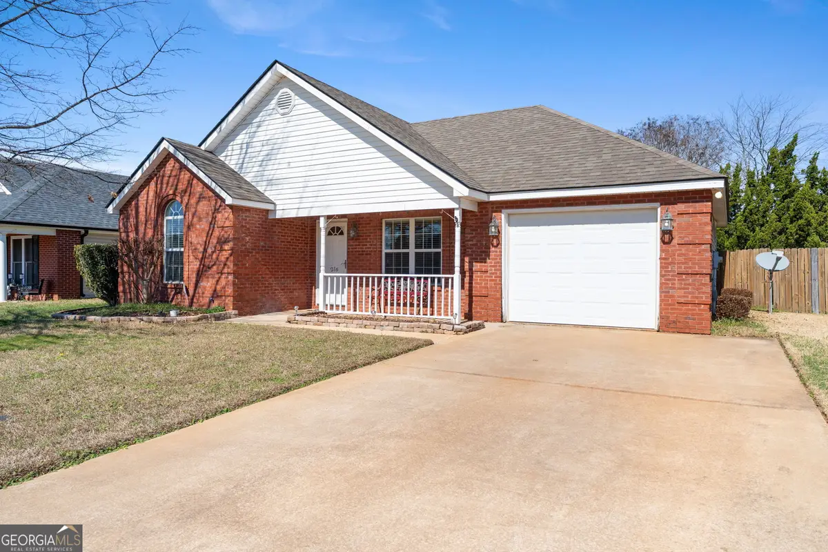 216 Wembley Drive, Warner Robins, GA 31088 - #1