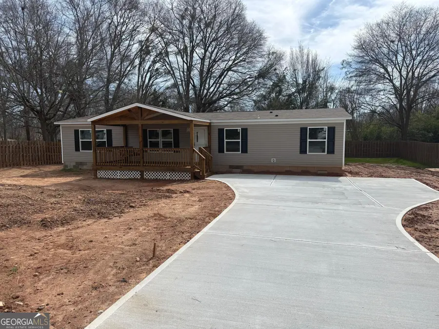 103 Skyland Drive E, Locust Grove, GA 30248 - #2