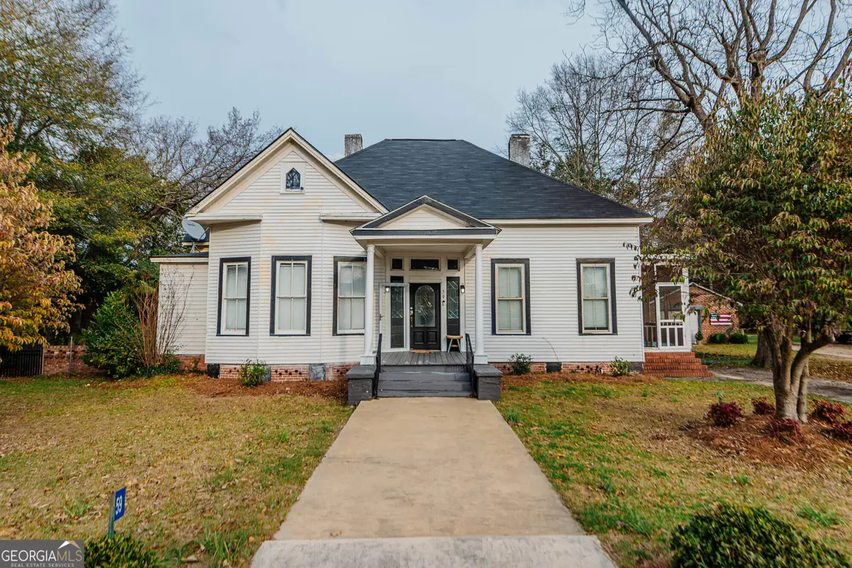 59 Warren Street, Hawkinsville, GA 31036 - #1