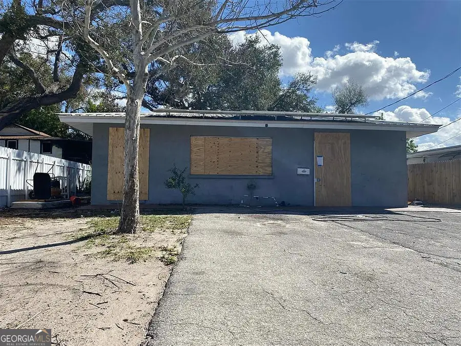 1423 18th Street W, Bradenton, FL 34205 - #2